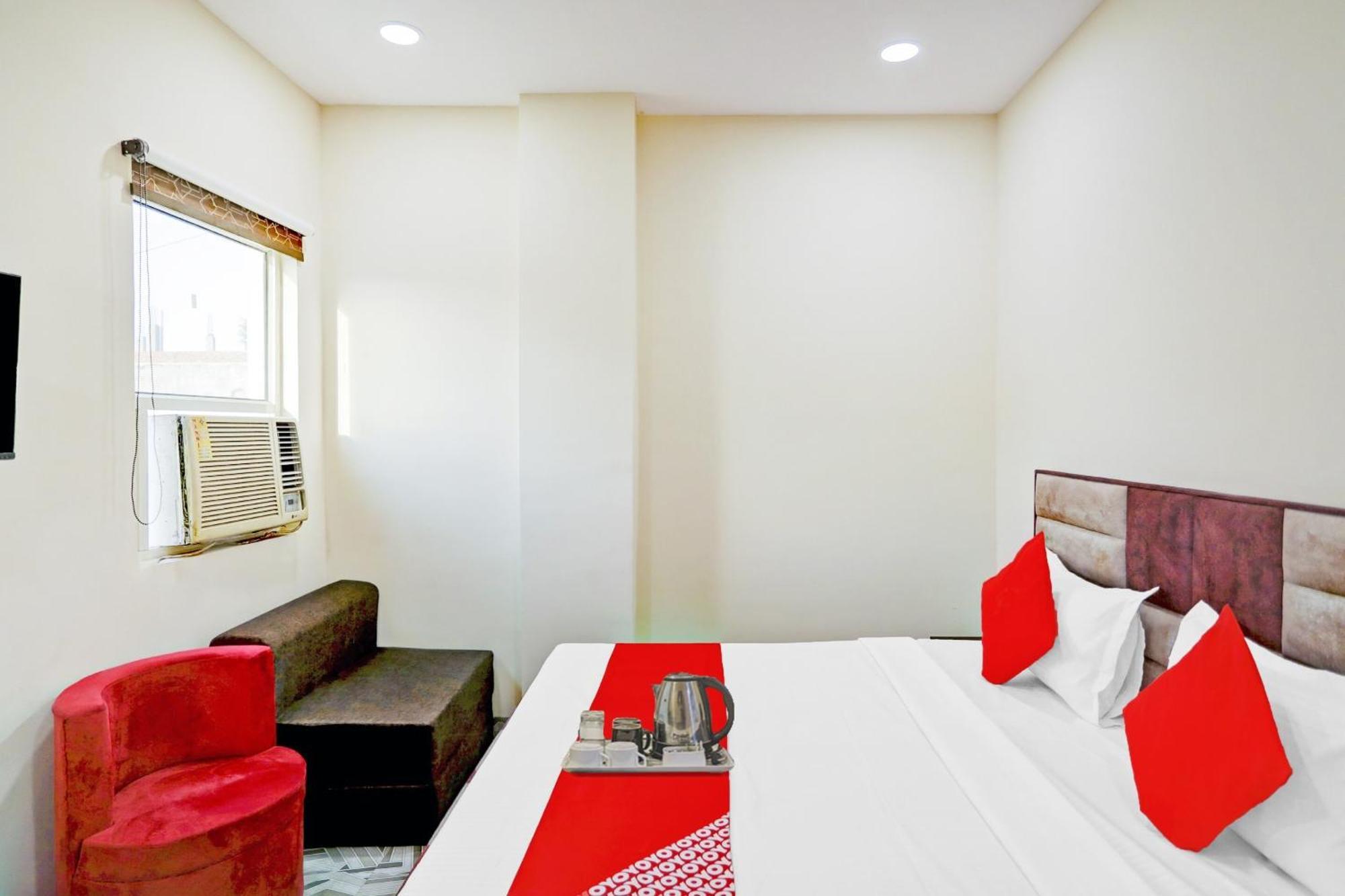 Hotel O Royal Lotus Stay Near Ip Extension Metro Station Нью-Дели Экстерьер фото